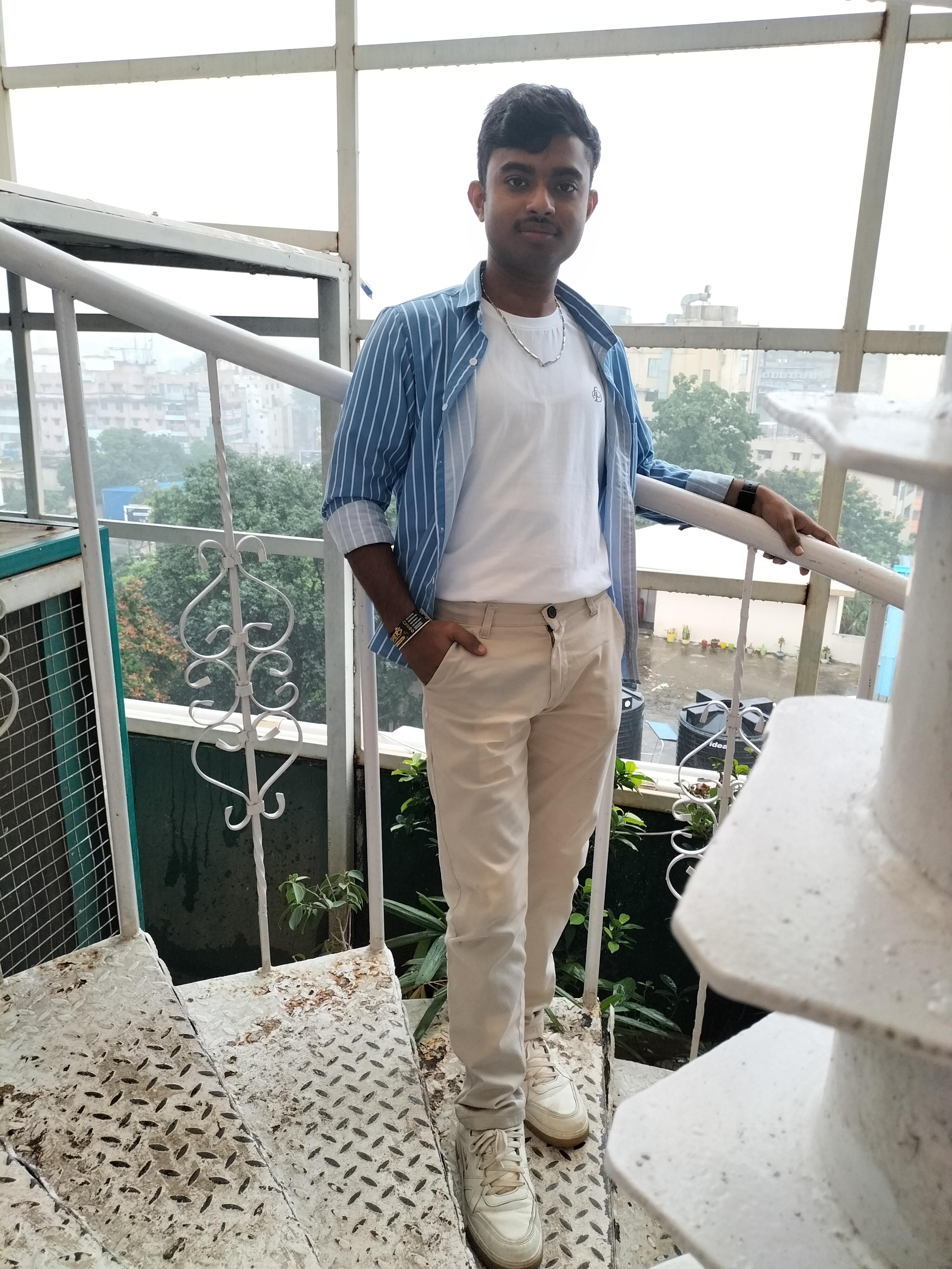 Roneet Kr. Giri